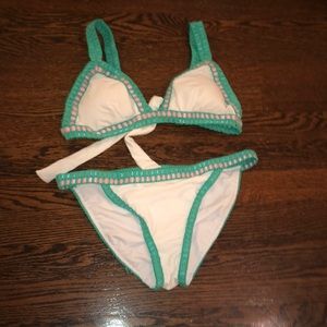 Crotchet color bikini